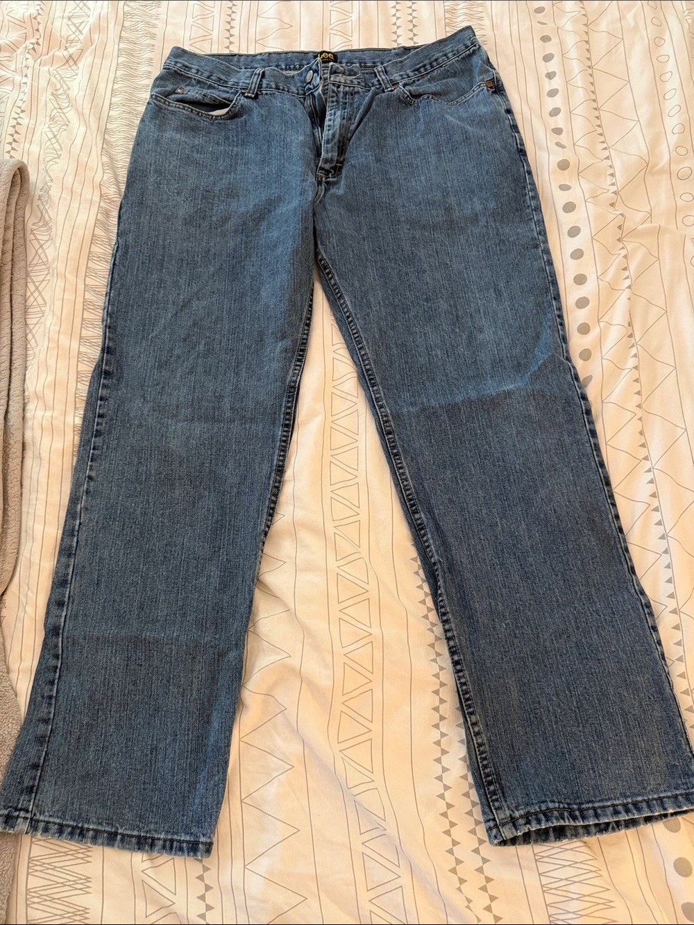 Lee Men’s Relaxed Fit Blue Jeans